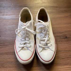 White low top converse